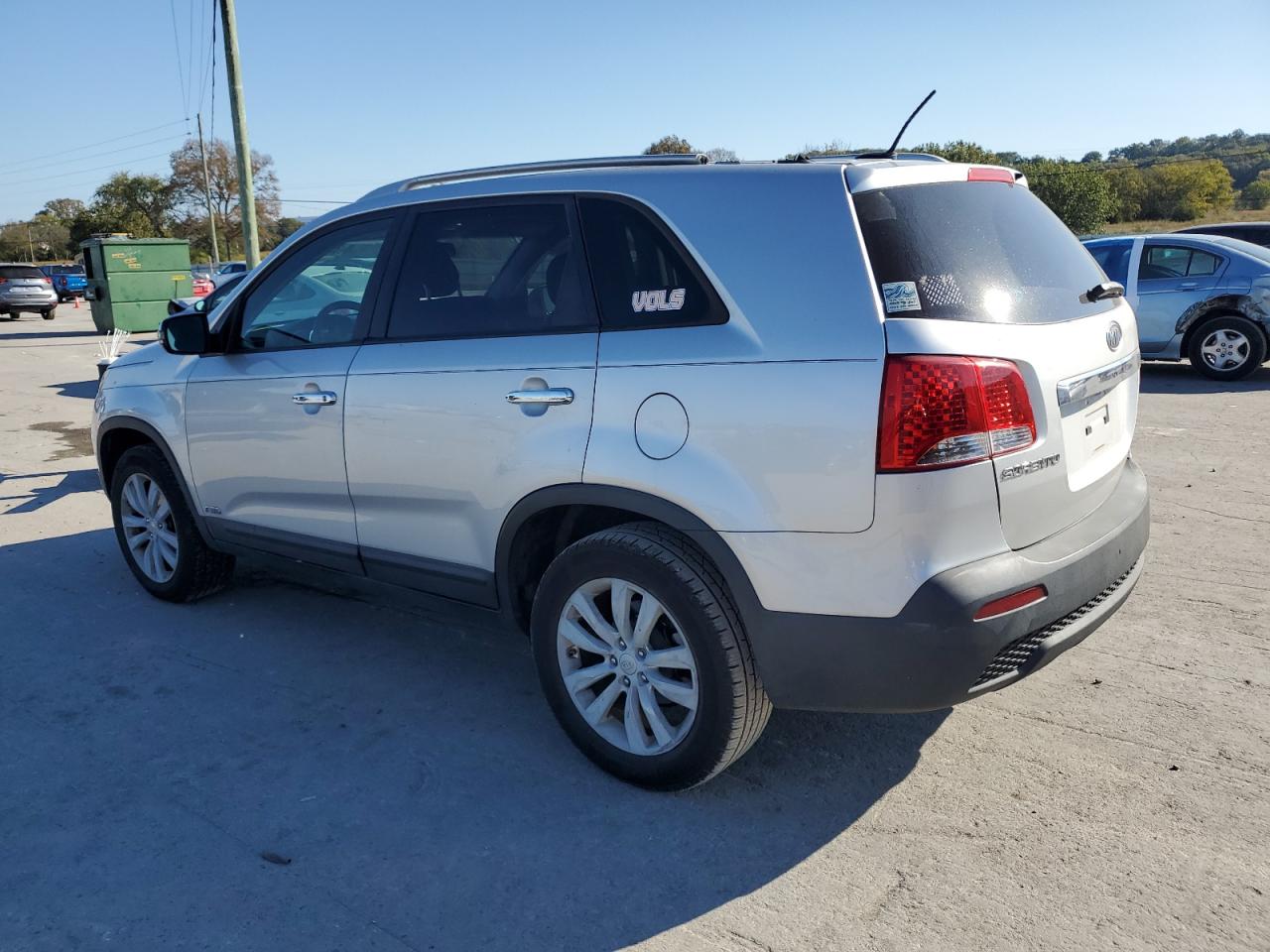 2011 KIA SORENTO LX photo 4