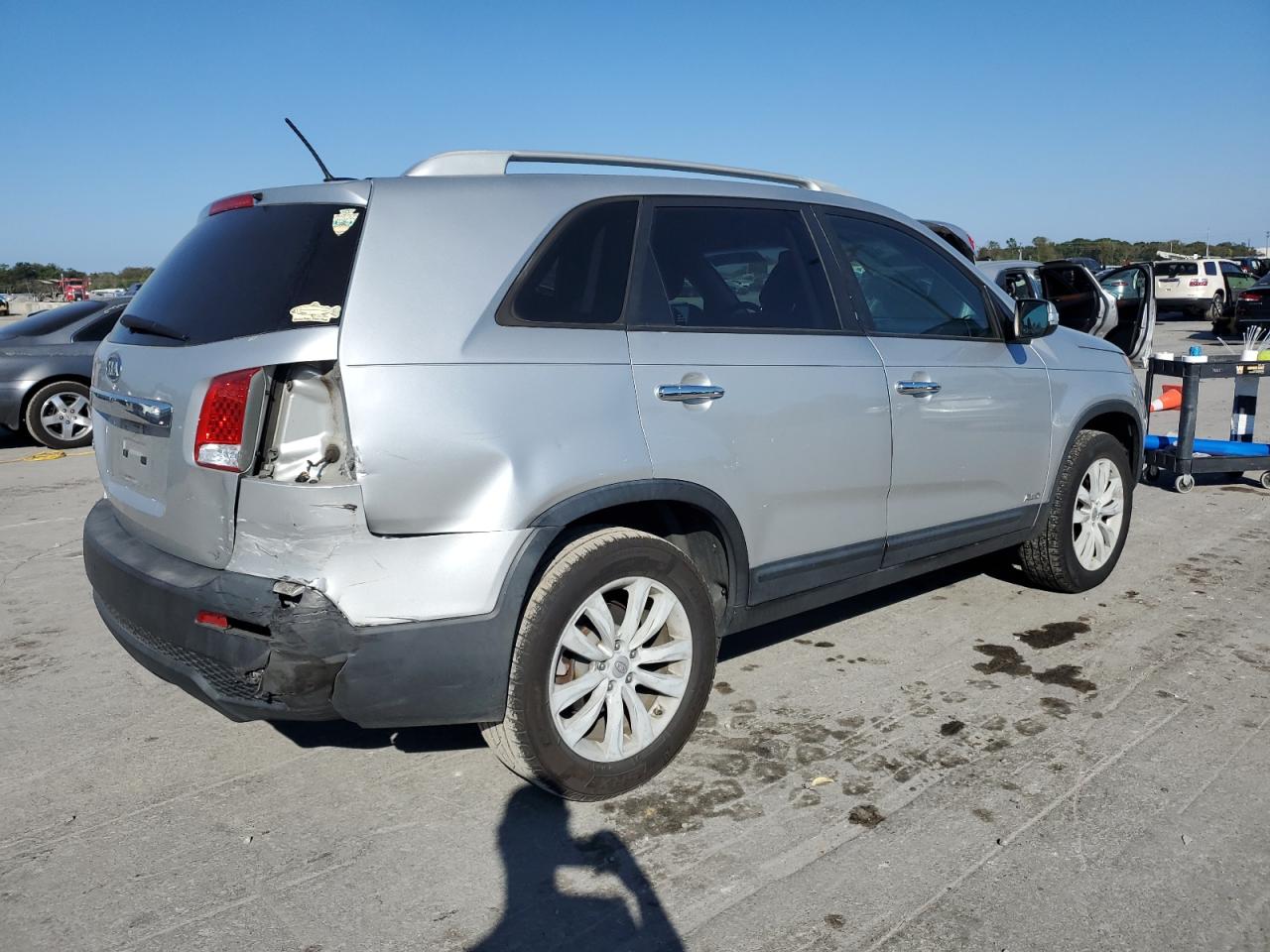 2011 KIA SORENTO LX photo 7