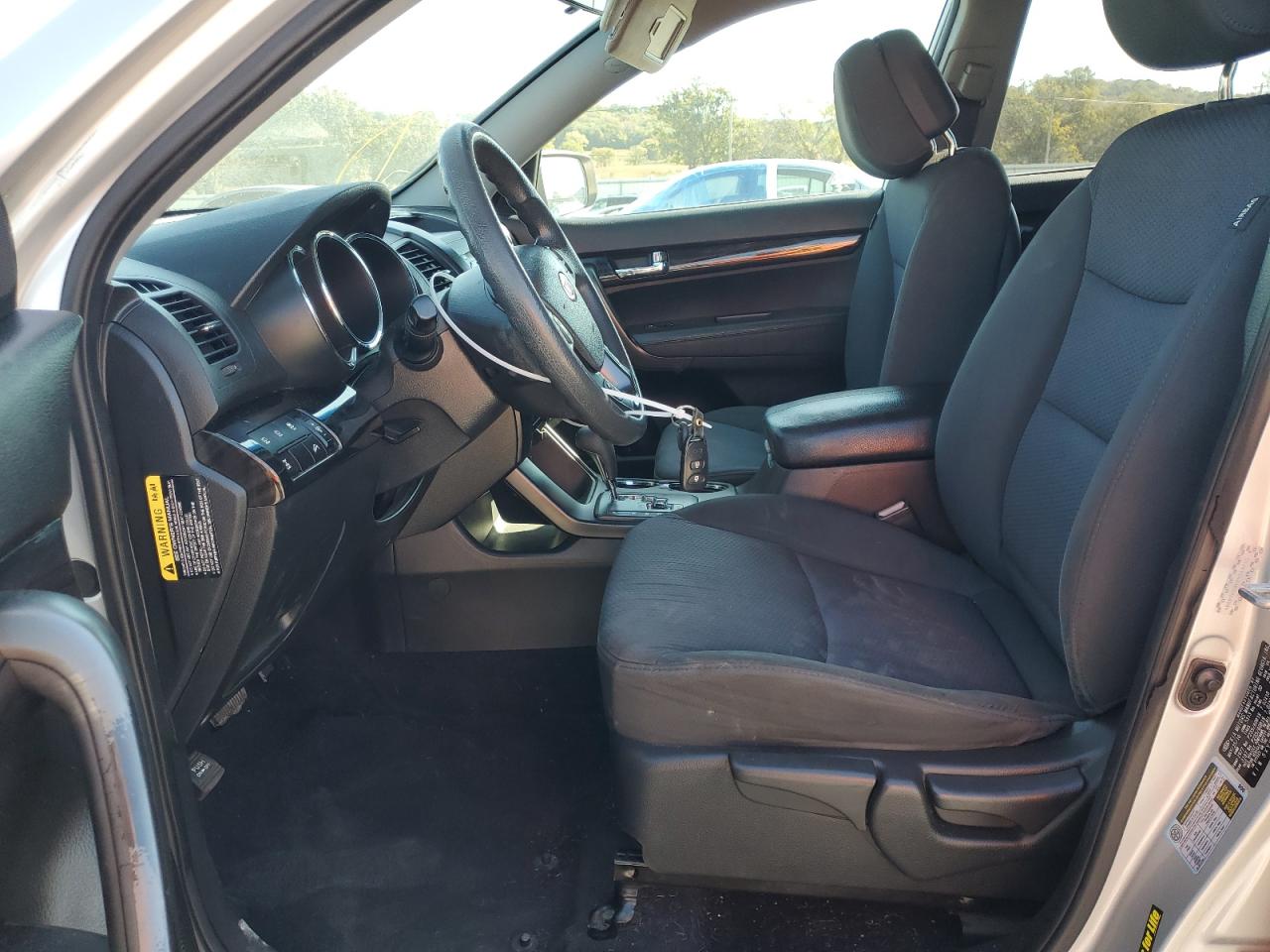 2011 KIA SORENTO LX photo 19