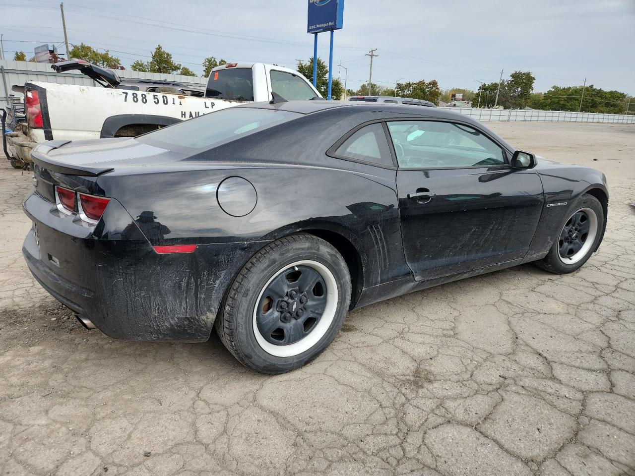 2013 CHEVROLET CAMARO LS photo 3