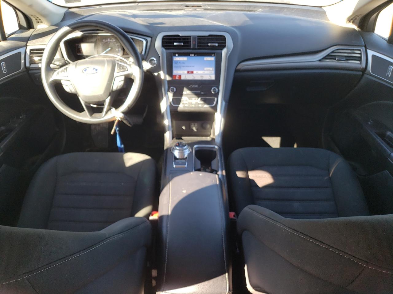 2019 FORD FUSION SE photo 22