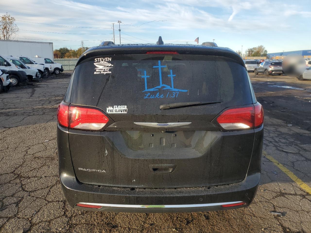 2019 CHRYSLER PACIFICA TOURING L photo 16