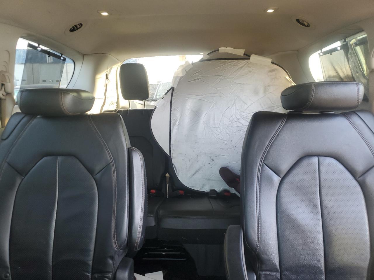 2019 CHRYSLER PACIFICA TOURING L photo 28