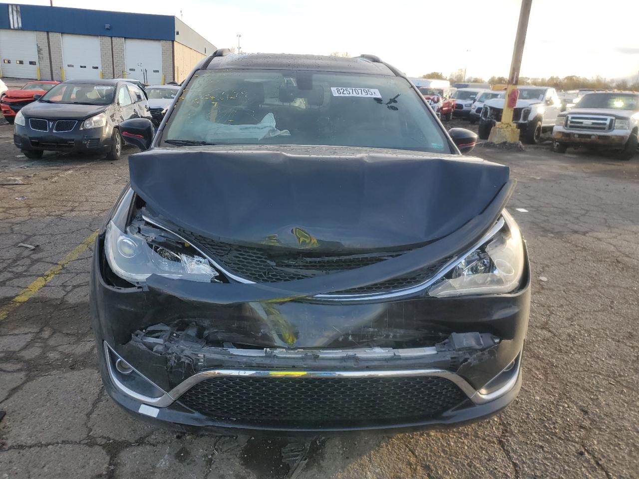 2019 CHRYSLER PACIFICA TOURING L photo 13