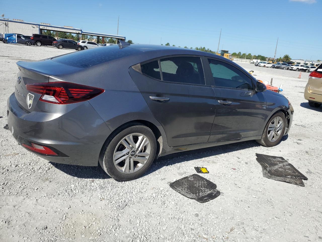 2020 HYUNDAI ELANTRA SEL photo 5