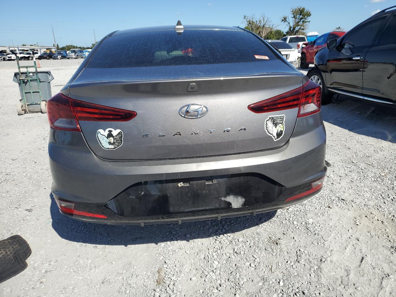 2020 HYUNDAI ELANTRA SEL photo 11