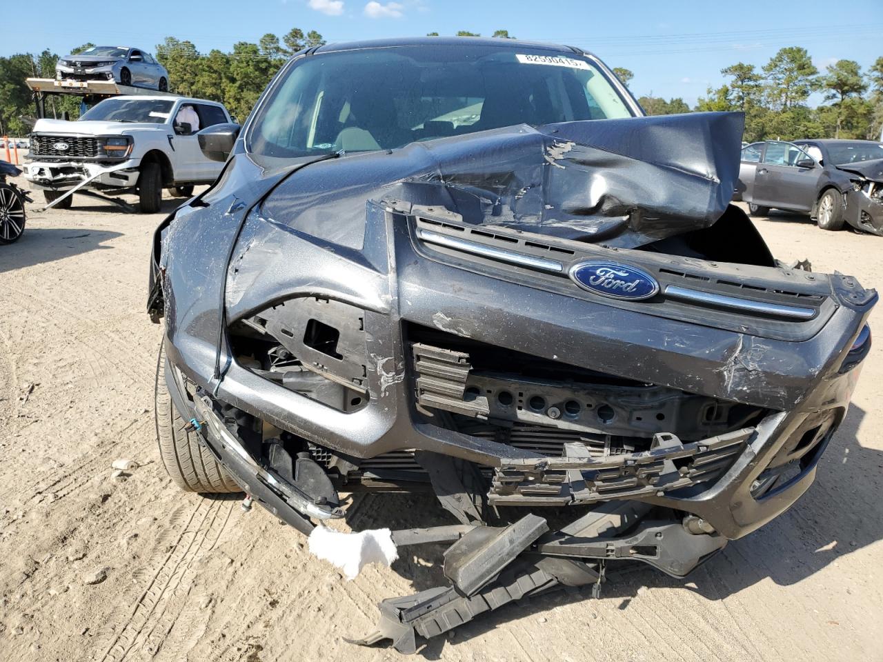 2016 FORD ESCAPE SE photo 9