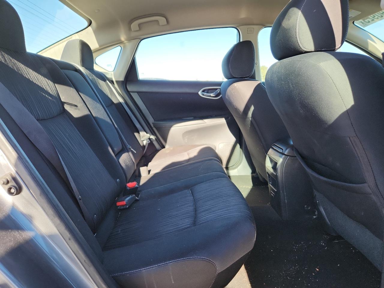 2019 NISSAN SENTRA S photo 10