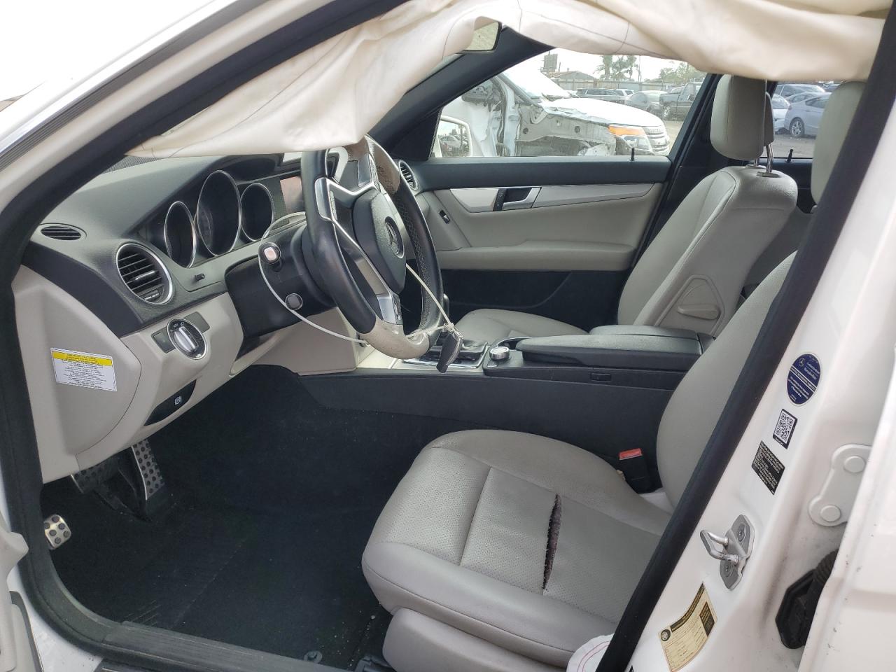 2013 MERCEDES-BENZ C 250 photo 7