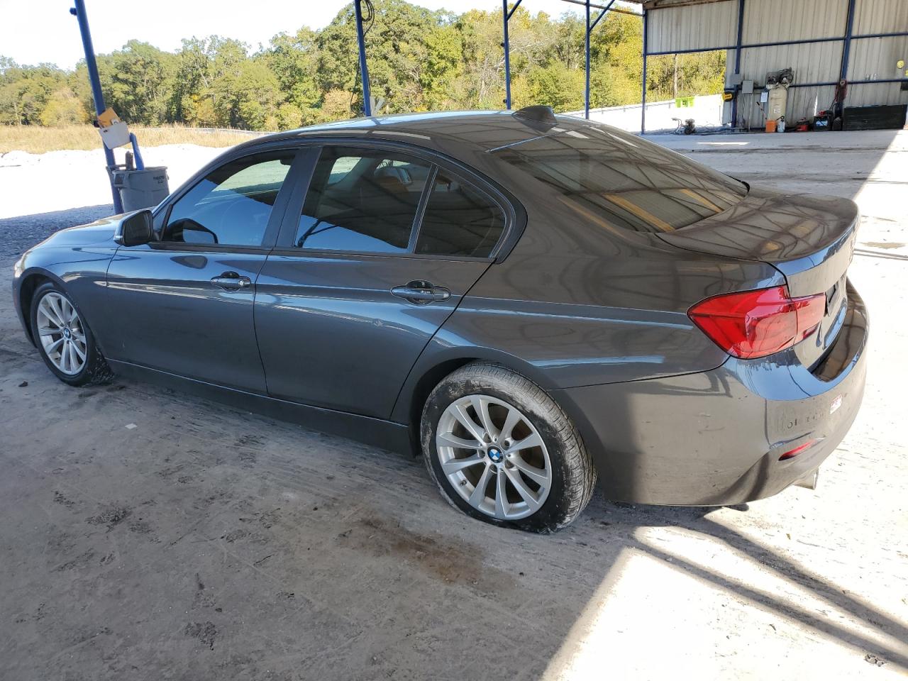 2017 BMW 320 I photo 3