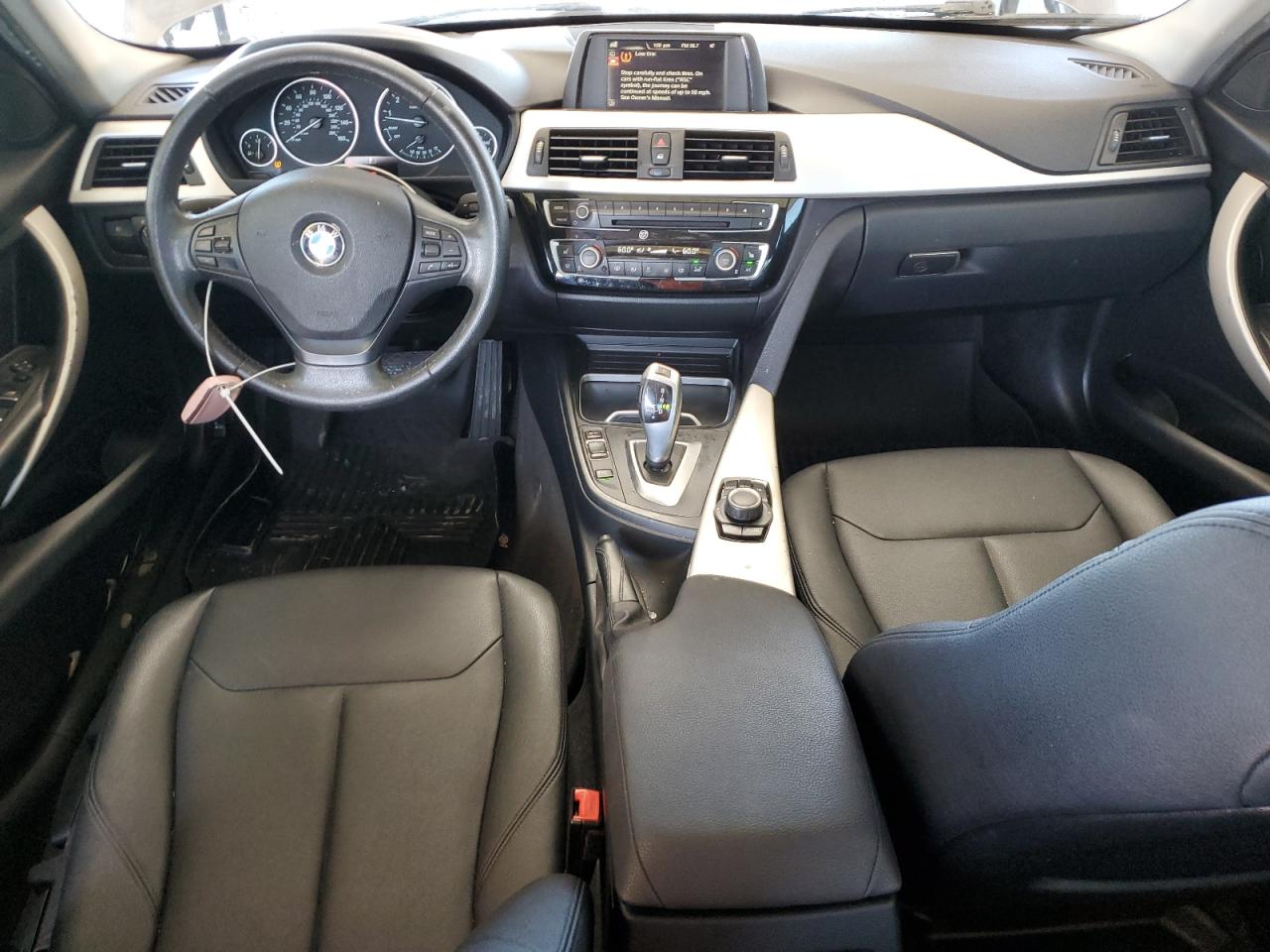 2017 BMW 320 I photo 15