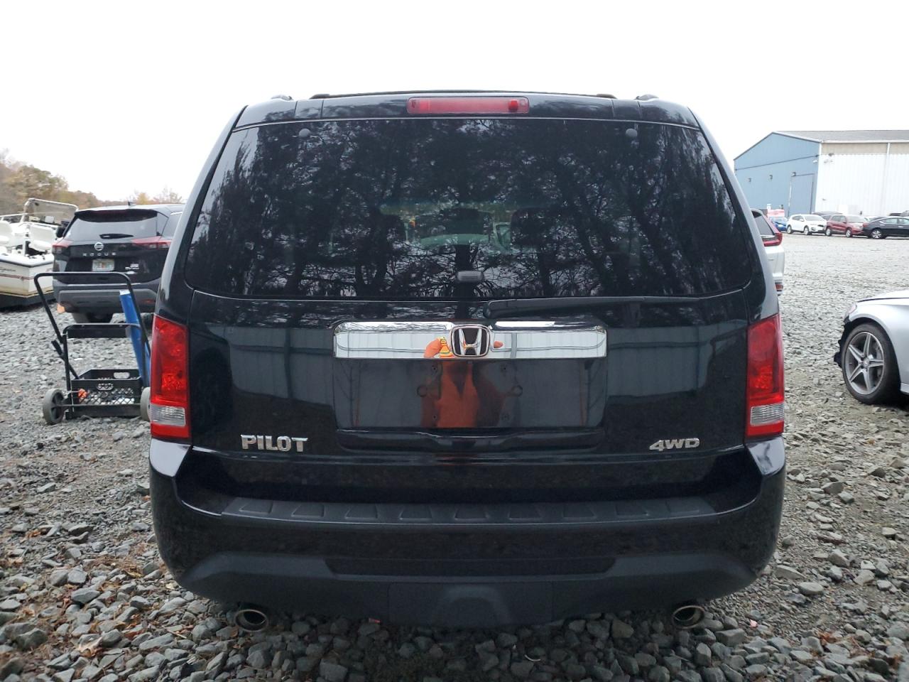 2015 HONDA PILOT EXL photo 6
