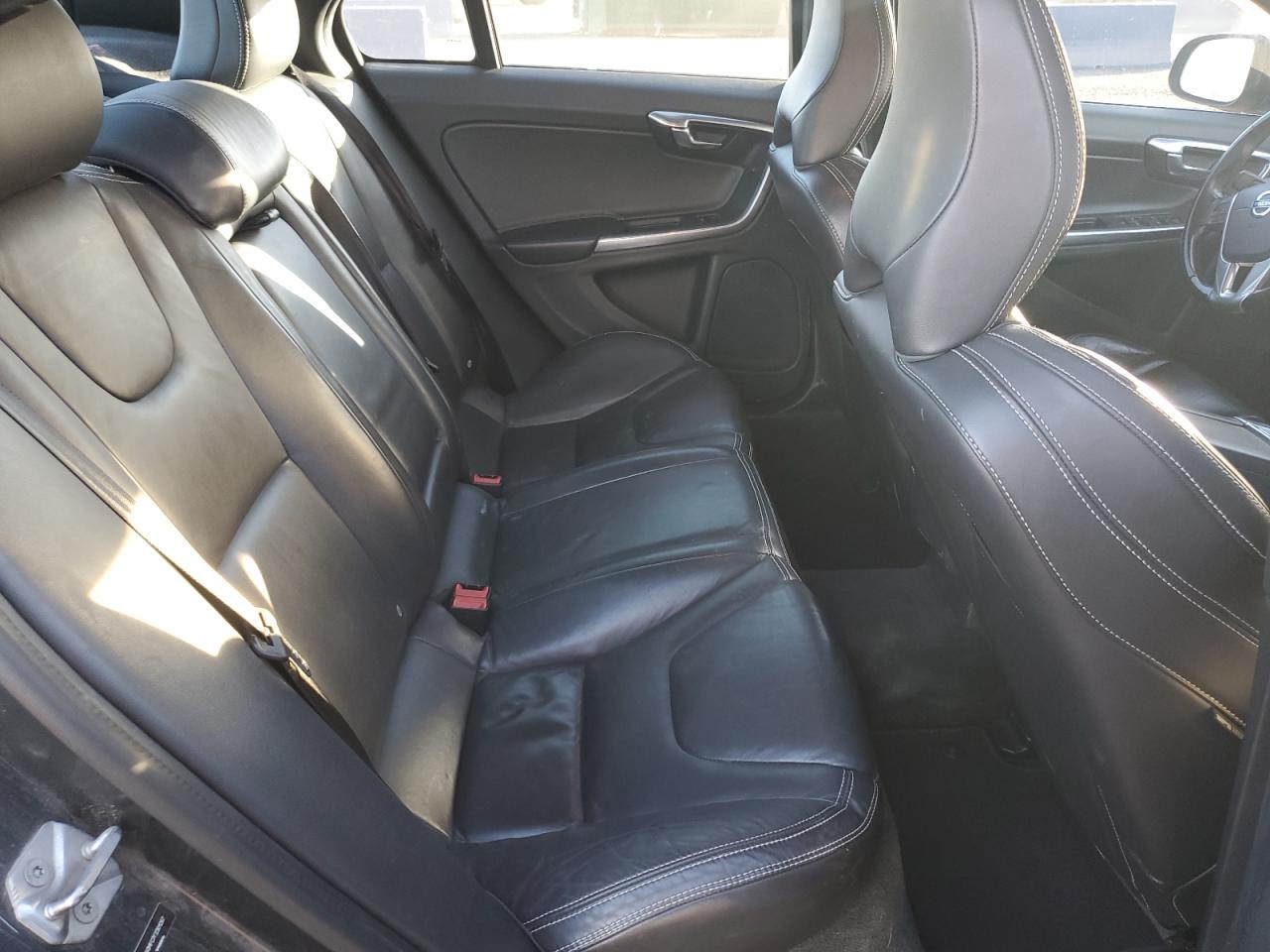2015 VOLVO S60 PREMIER+ photo 10