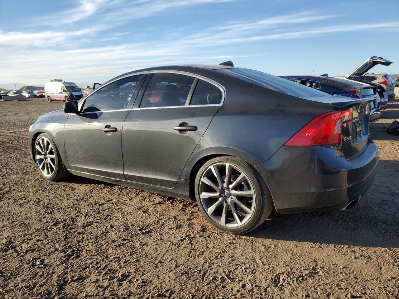 2015 VOLVO S60 PREMIER+ photo 2