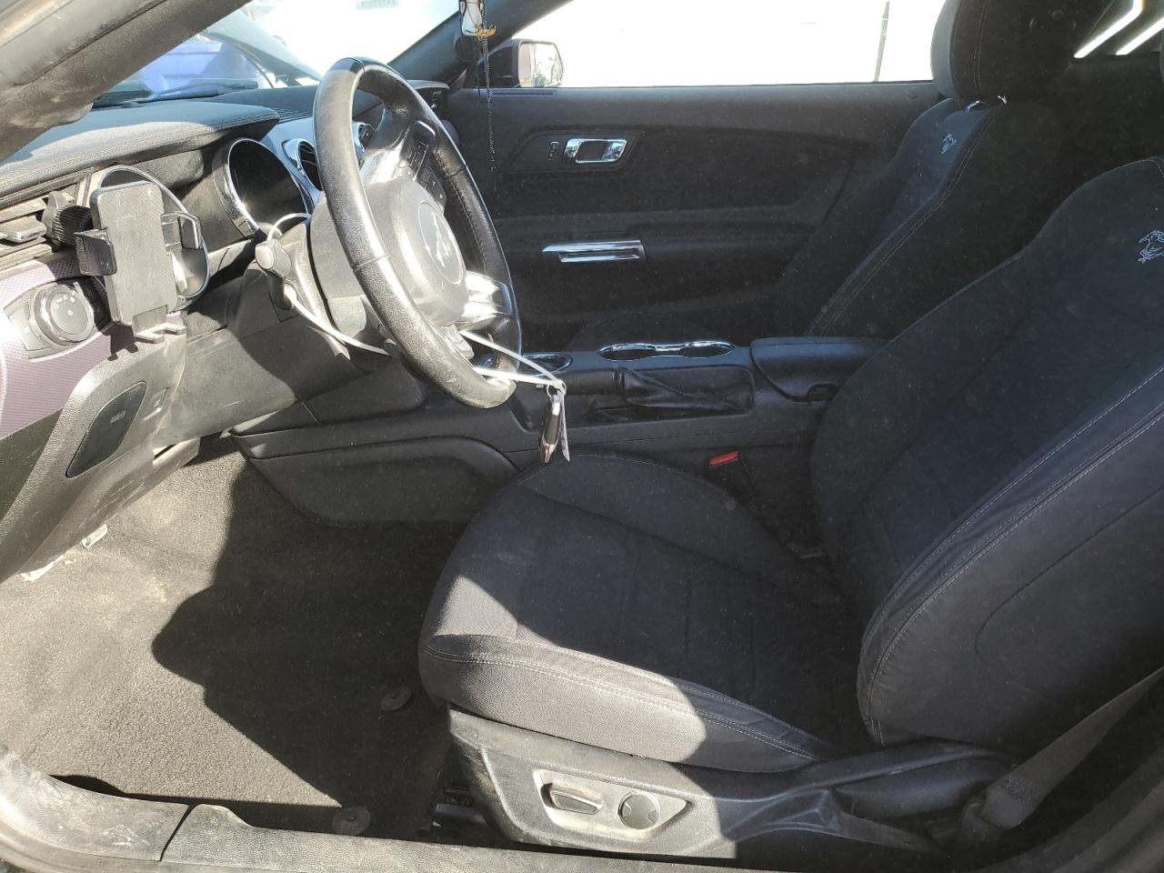 2016 FORD MUSTANG photo 7