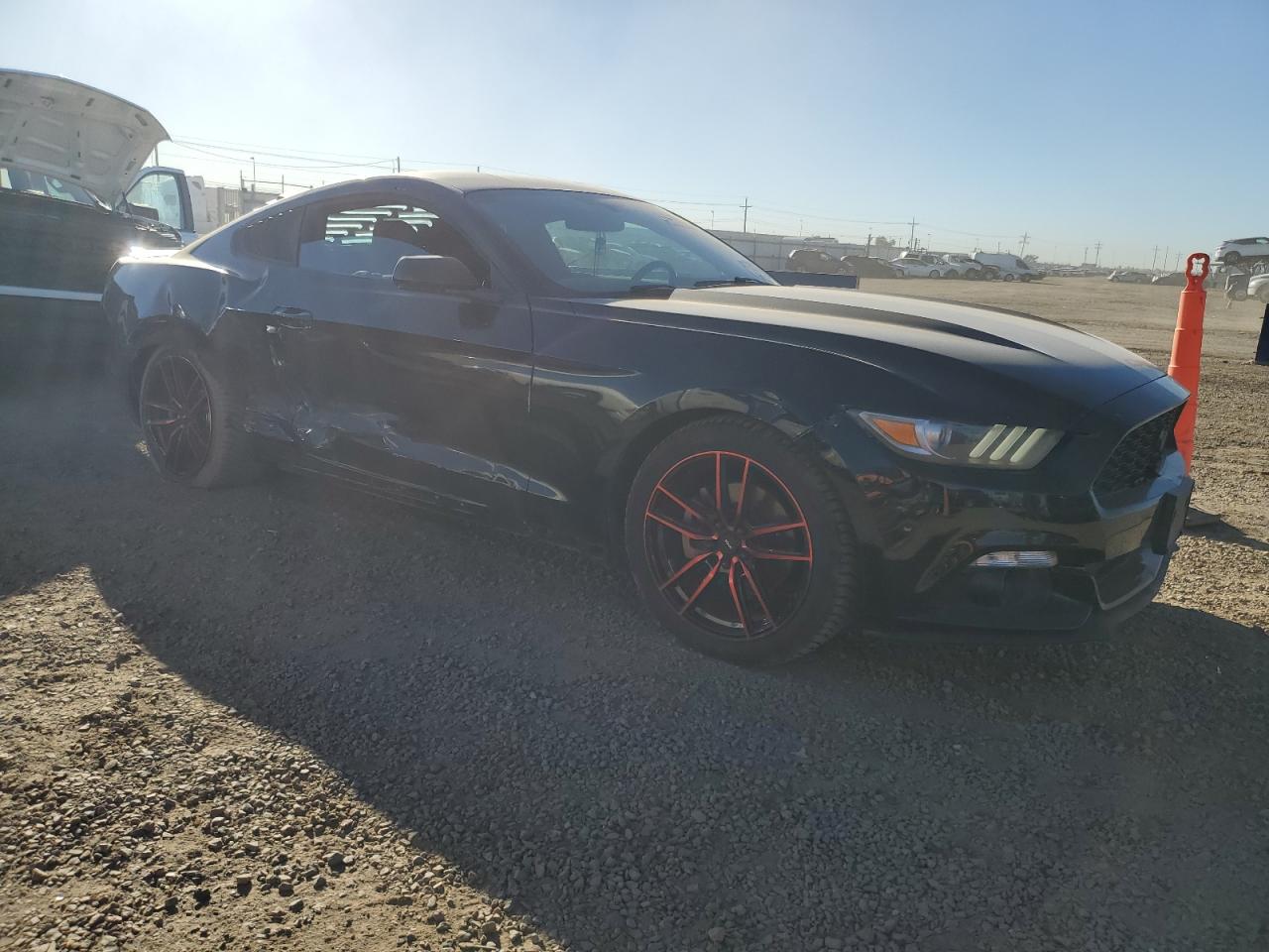 2016 FORD MUSTANG photo 4