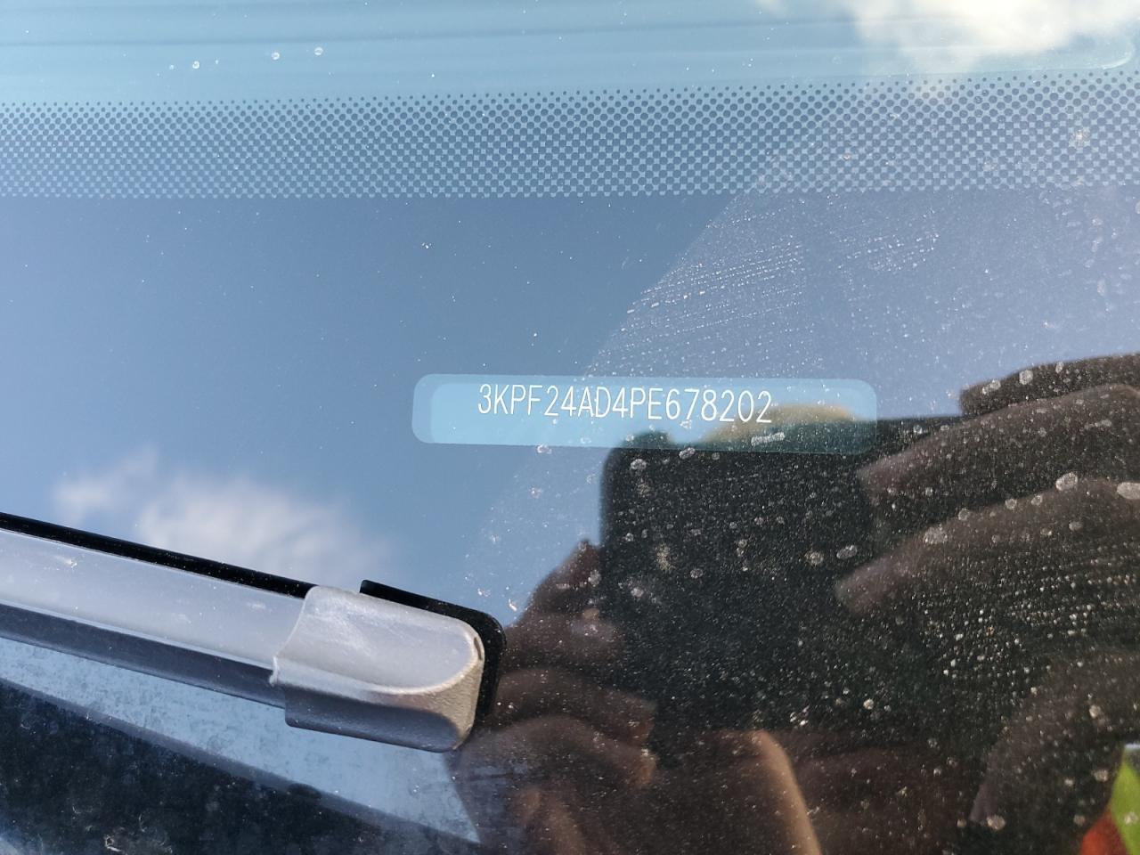 2023 KIA FORTE LX photo 12