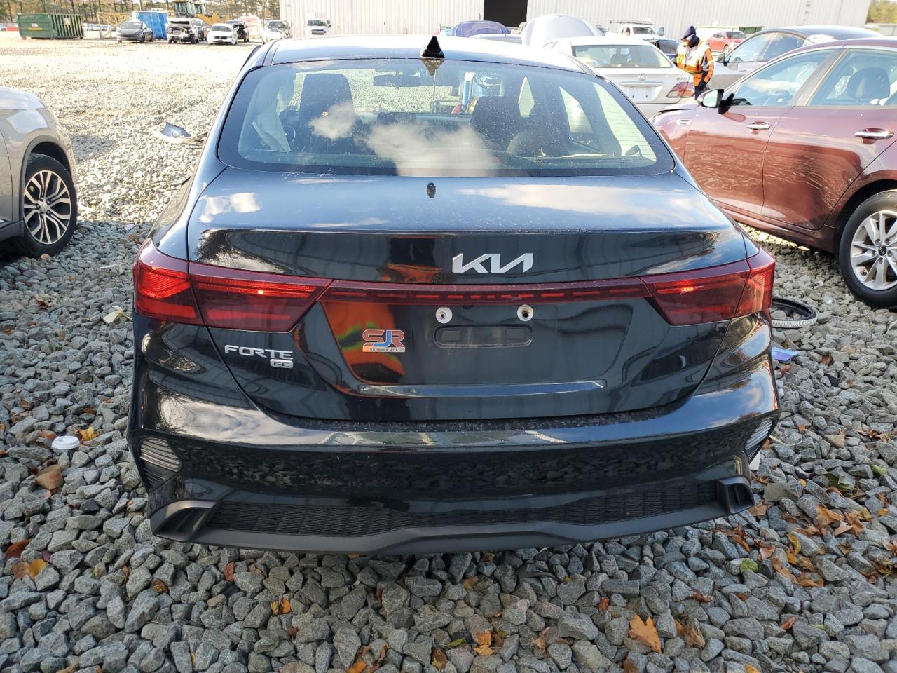 2023 KIA FORTE LX photo 6