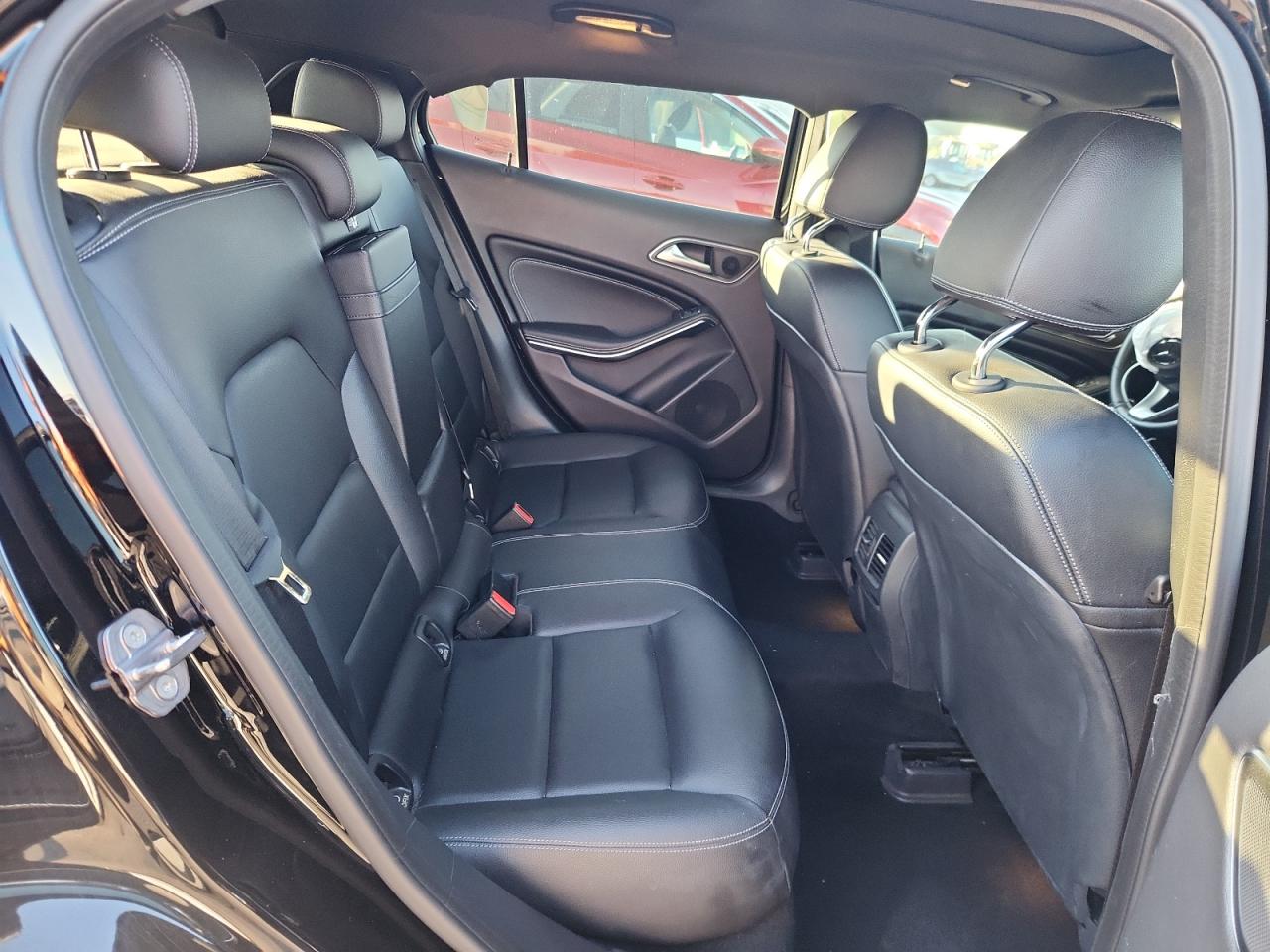2019 MERCEDES-BENZ GLA 250 4MATIC photo 10