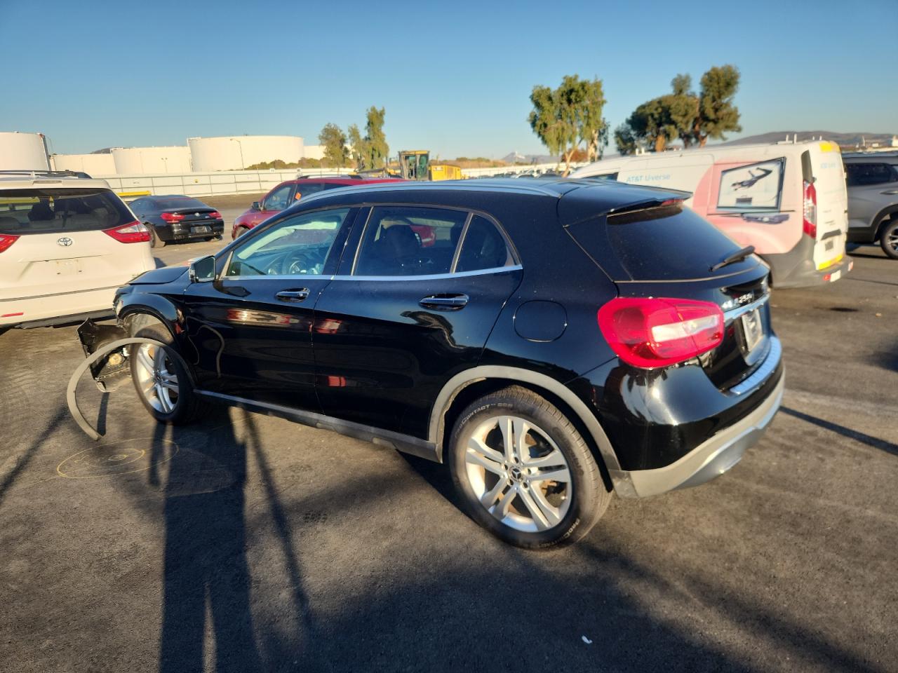 2019 MERCEDES-BENZ GLA 250 4MATIC photo 2