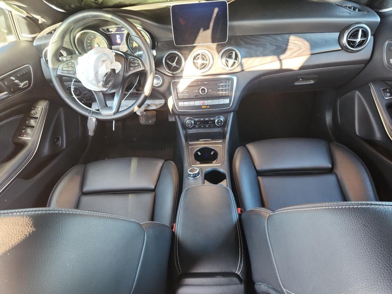 2019 MERCEDES-BENZ GLA 250 4MATIC photo 8