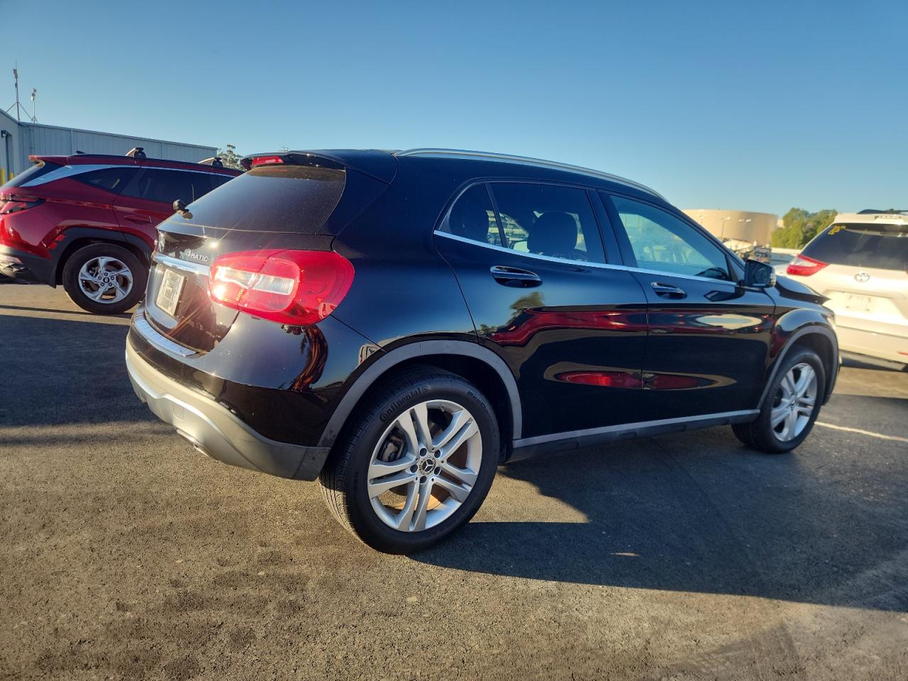 2019 MERCEDES-BENZ GLA 250 4MATIC photo 3