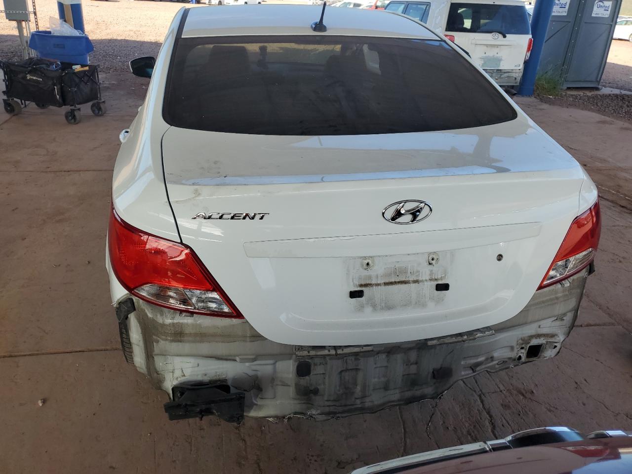 2016 HYUNDAI ACCENT SE photo 11