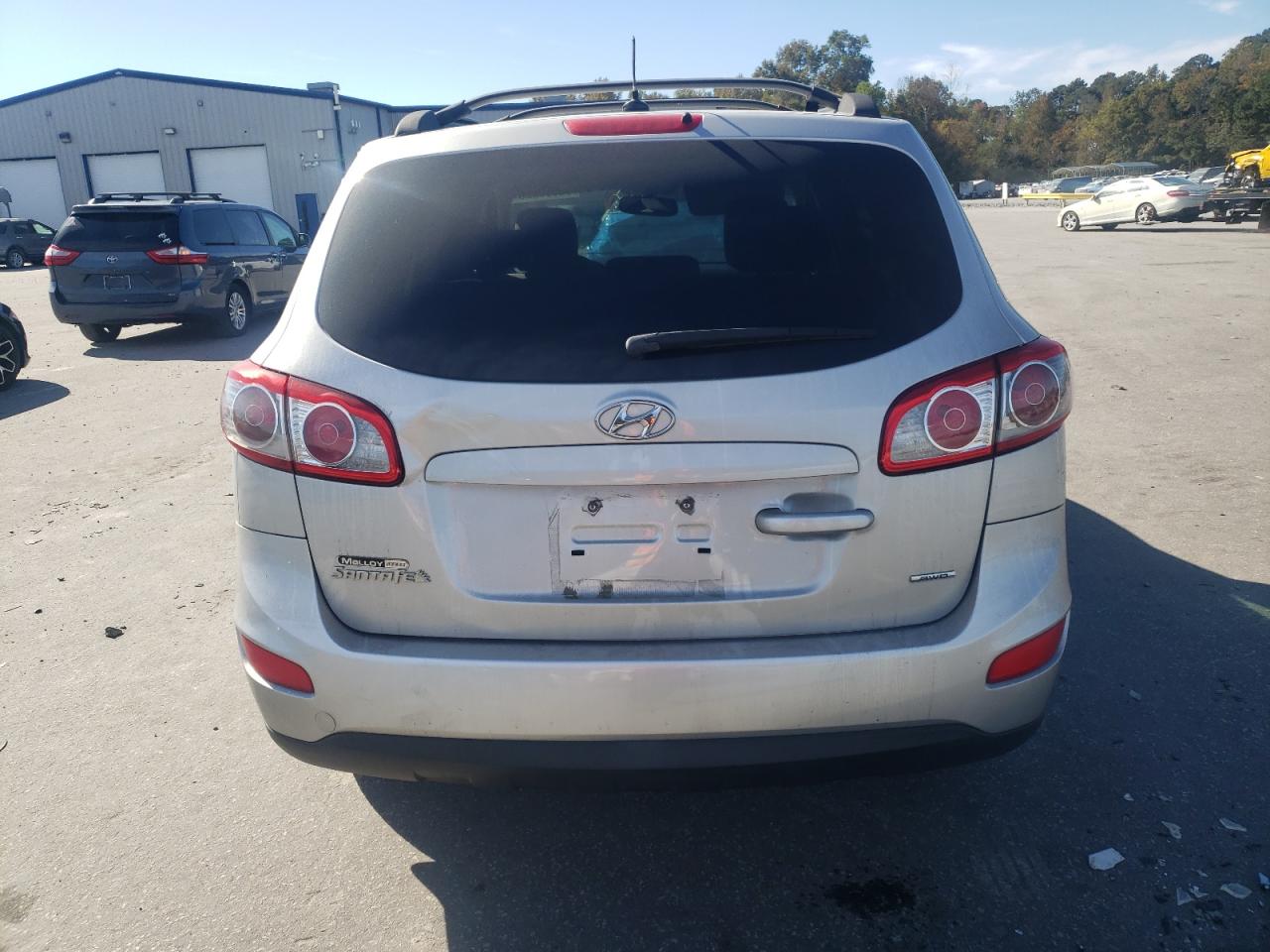 2012 HYUNDAI SANTA FE GLS photo 16