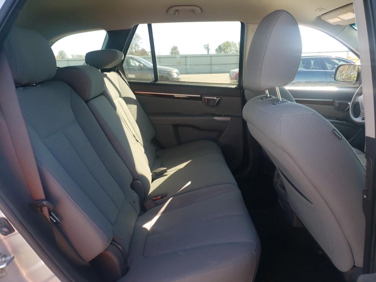 2012 HYUNDAI SANTA FE GLS photo 31
