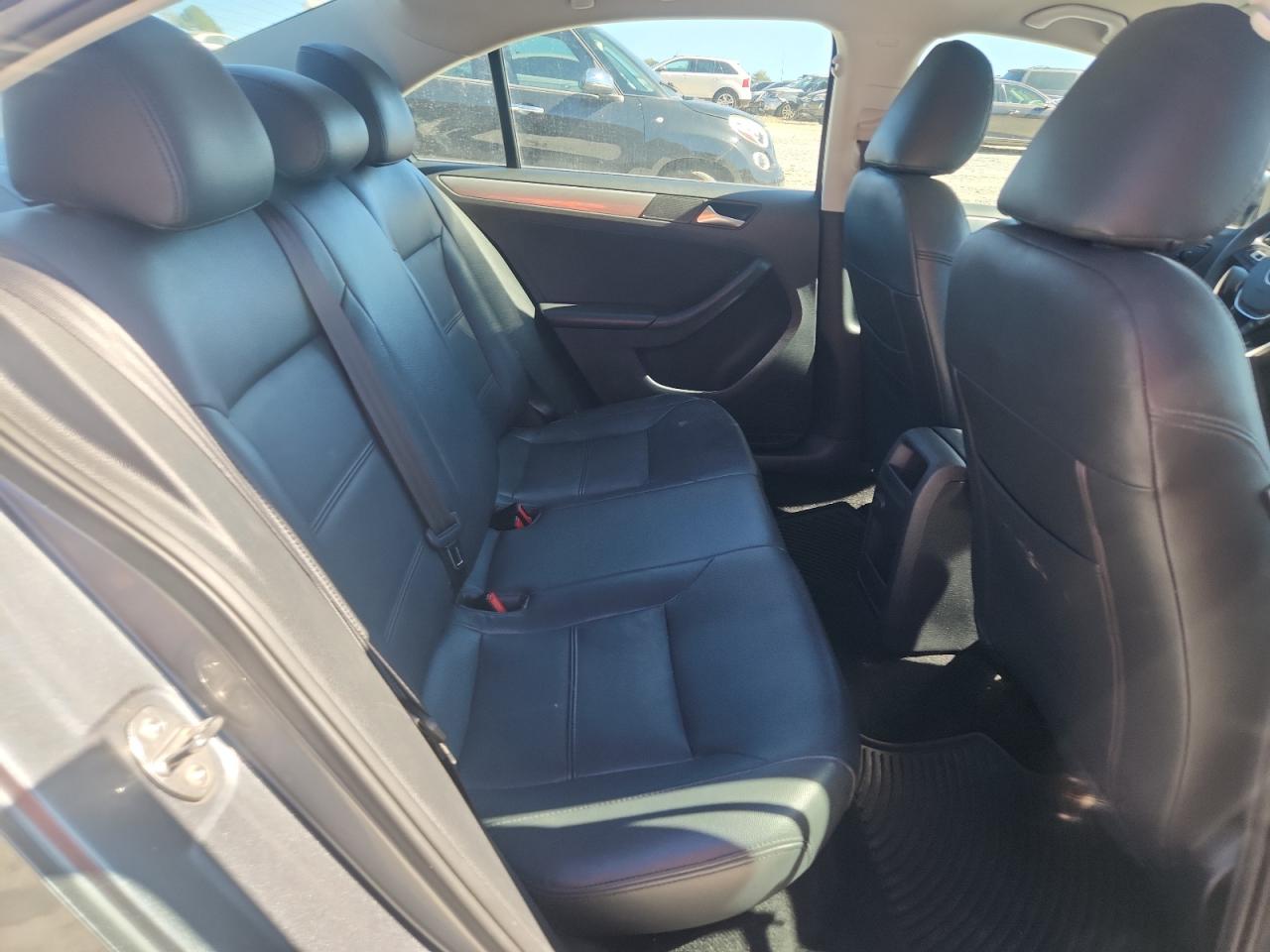 2017 VOLKSWAGEN JETTA S photo 19