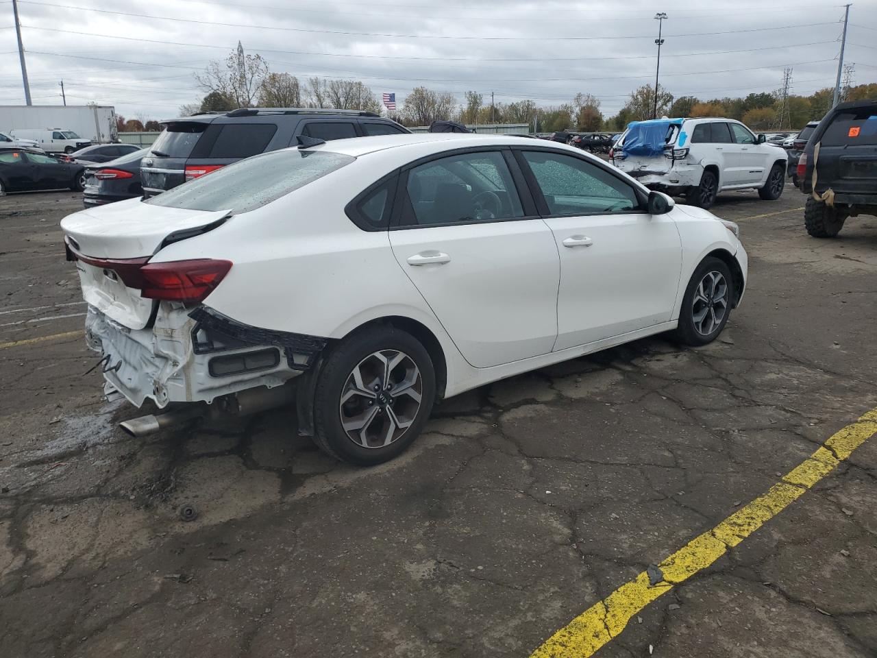 2019 KIA FORTE FE photo 3