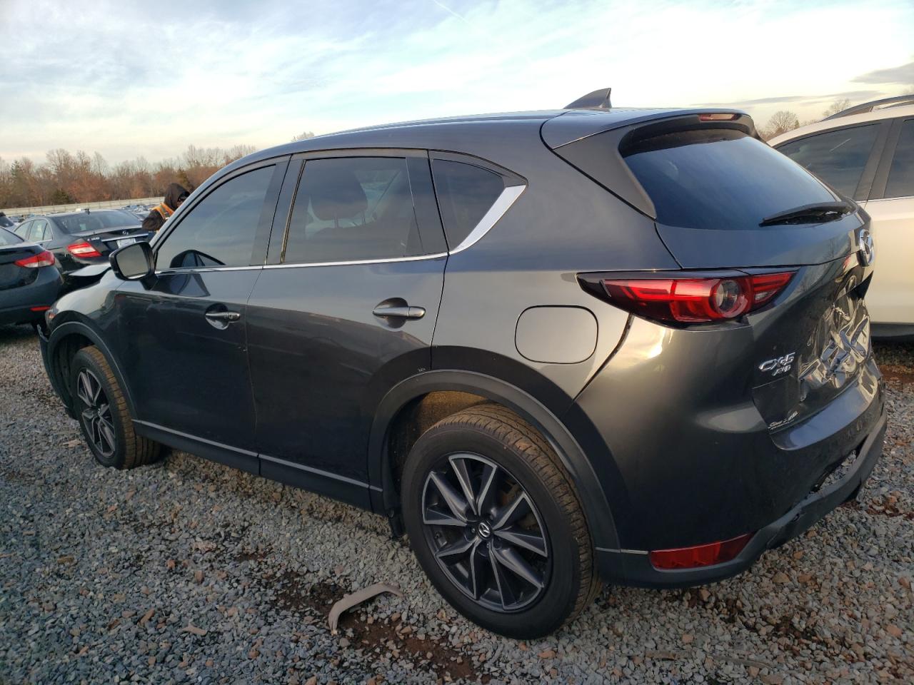2017 MAZDA CX-5 GRAND TOURING photo 2