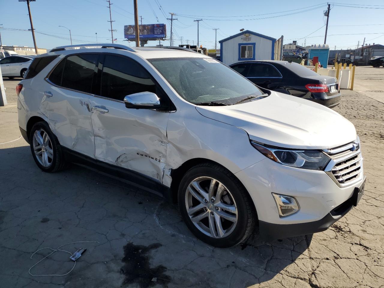 2019 CHEVROLET EQUINOX photo 4