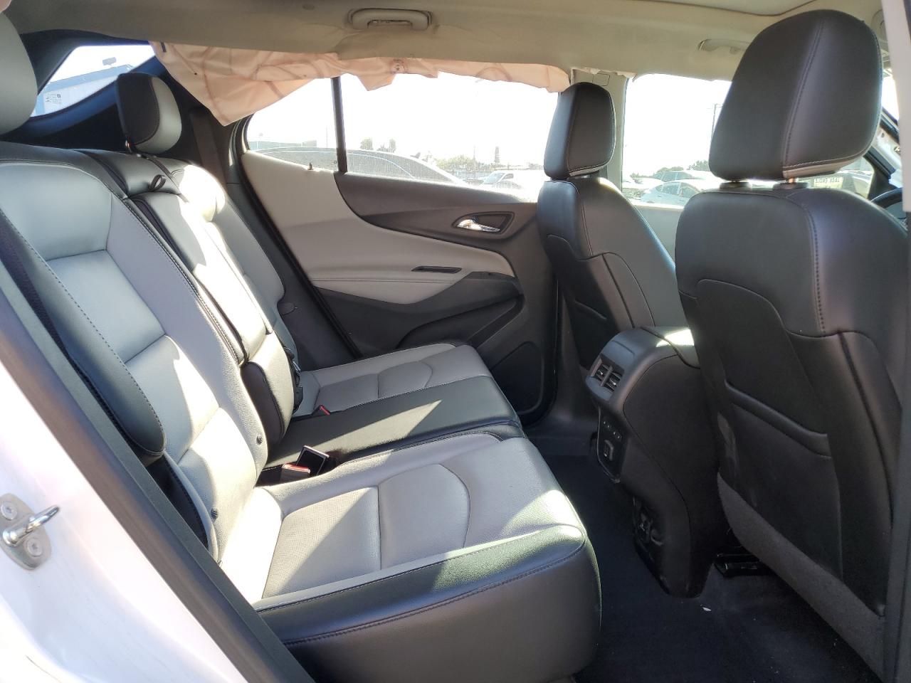 2019 CHEVROLET EQUINOX photo 11