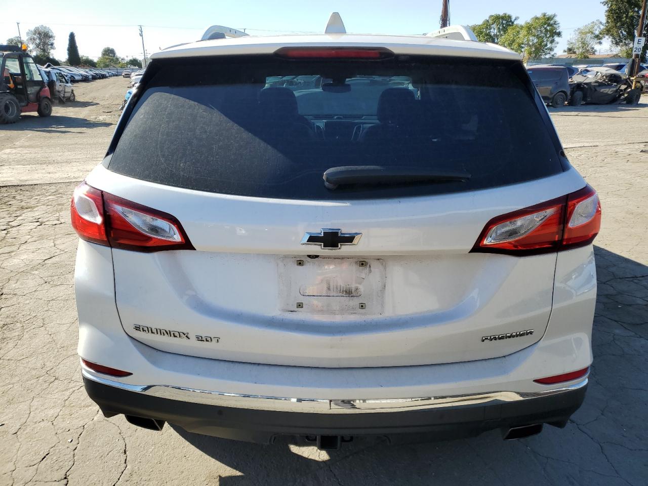 2019 CHEVROLET EQUINOX photo 6