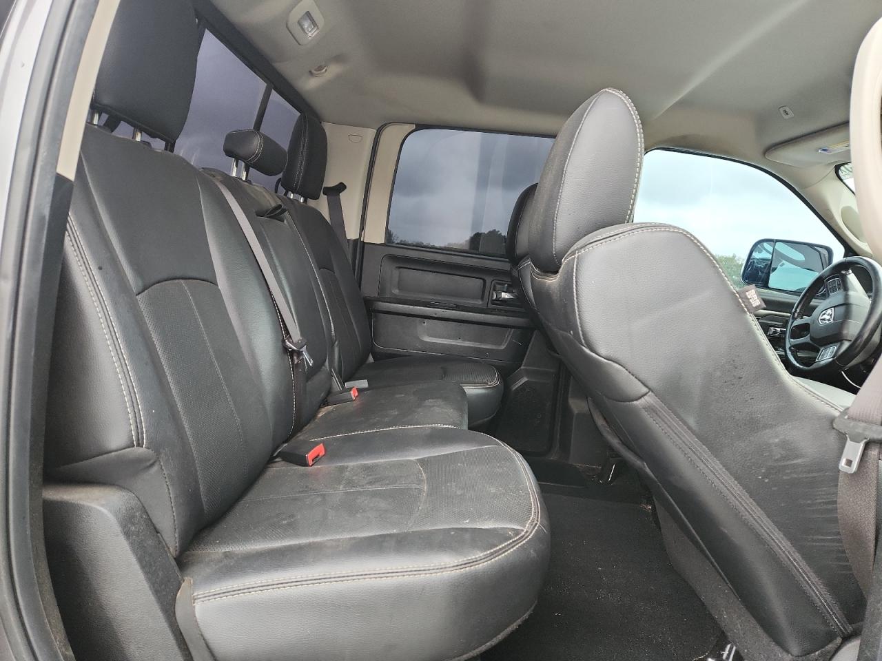 2018 RAM 1500 SPORT photo 28