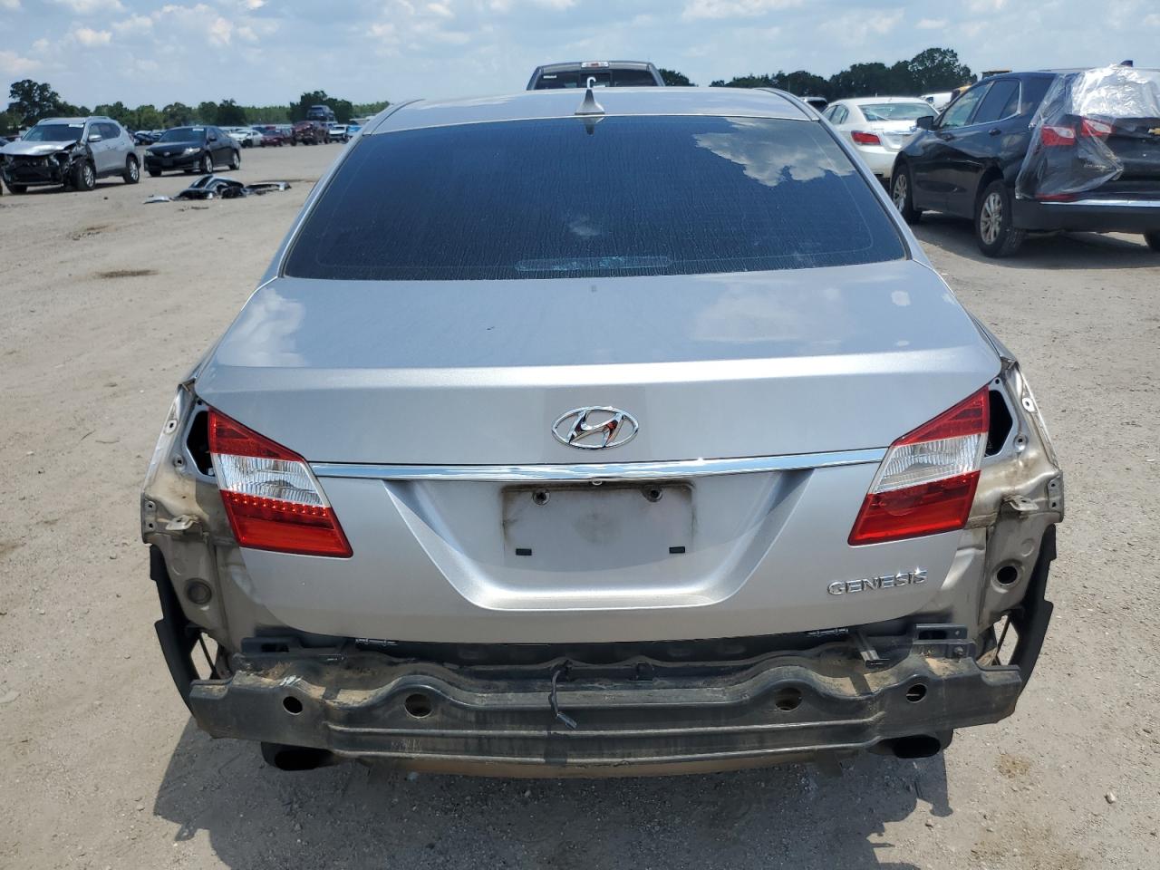 2013 HYUNDAI GENESIS 3.8L photo 6