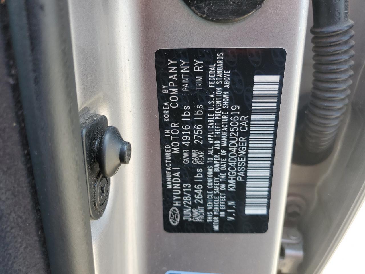 2013 HYUNDAI GENESIS 3.8L photo 13