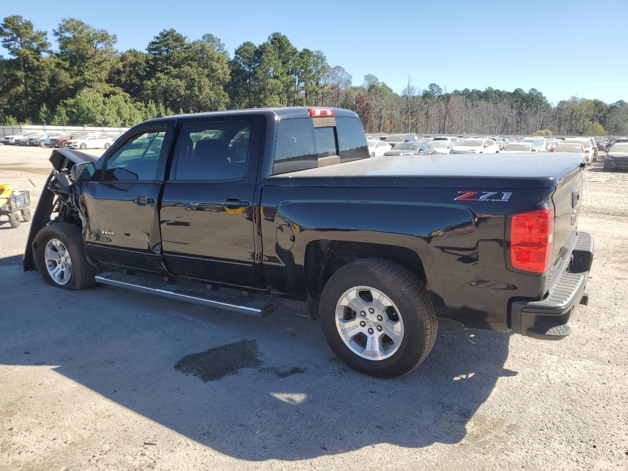 2018 CHEVROLET SILVERADO K1500 LT photo 4