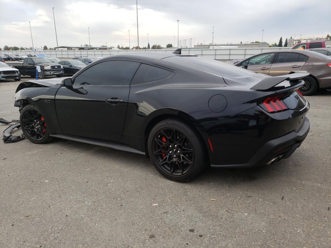 2024 FORD MUSTANG GT photo 2
