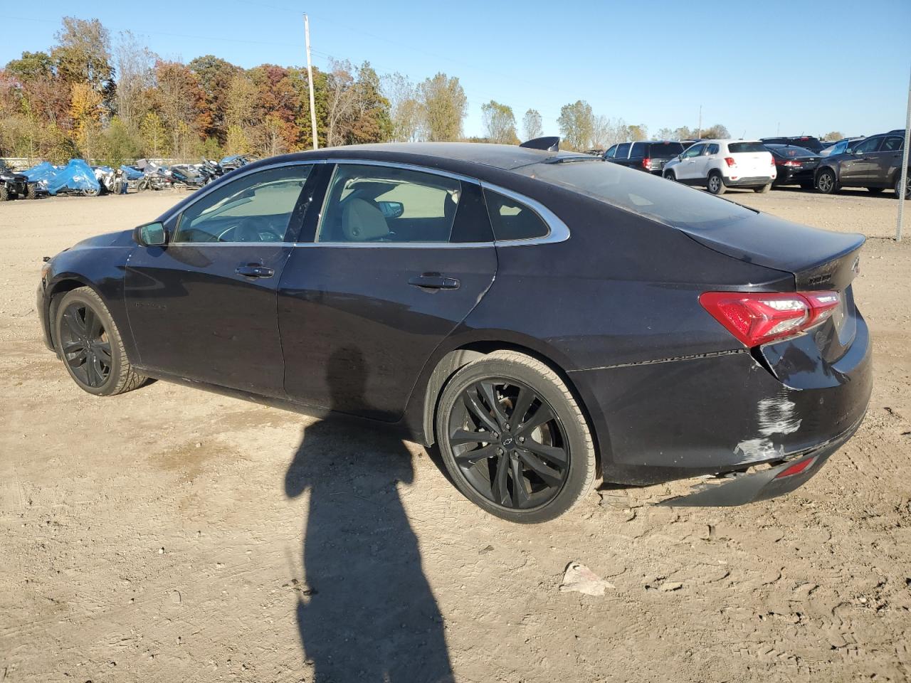 2022 CHEVROLET MALIBU LT photo 3