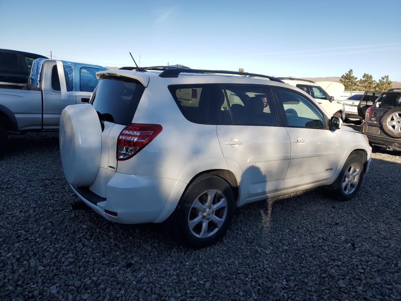 2011 TOYOTA RAV4 LIMITED photo 3