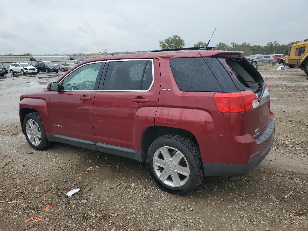 2012 GMC TERRAIN SLE photo 4