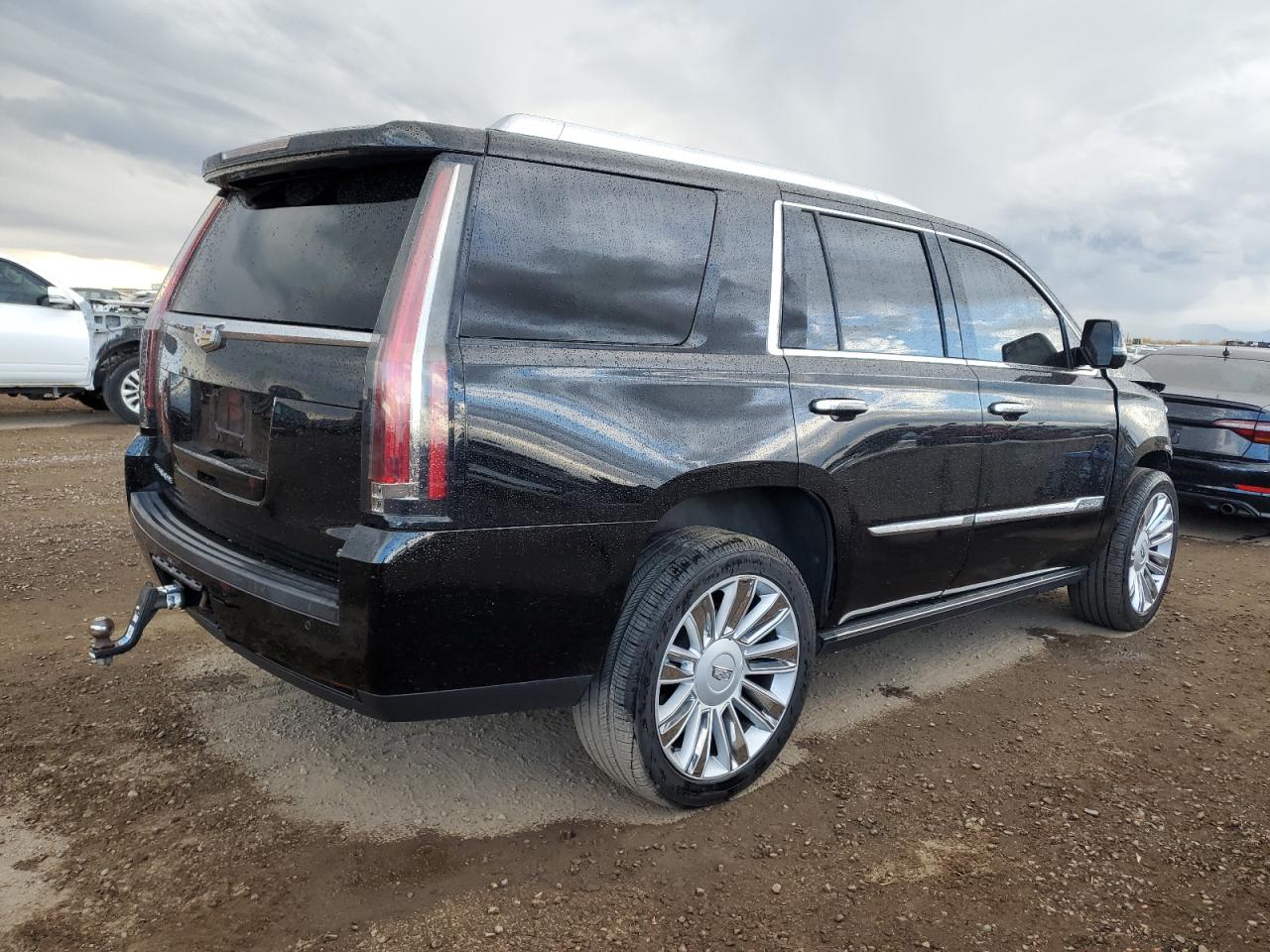 2015 CADILLAC ESCALADE PLATINUM photo 3