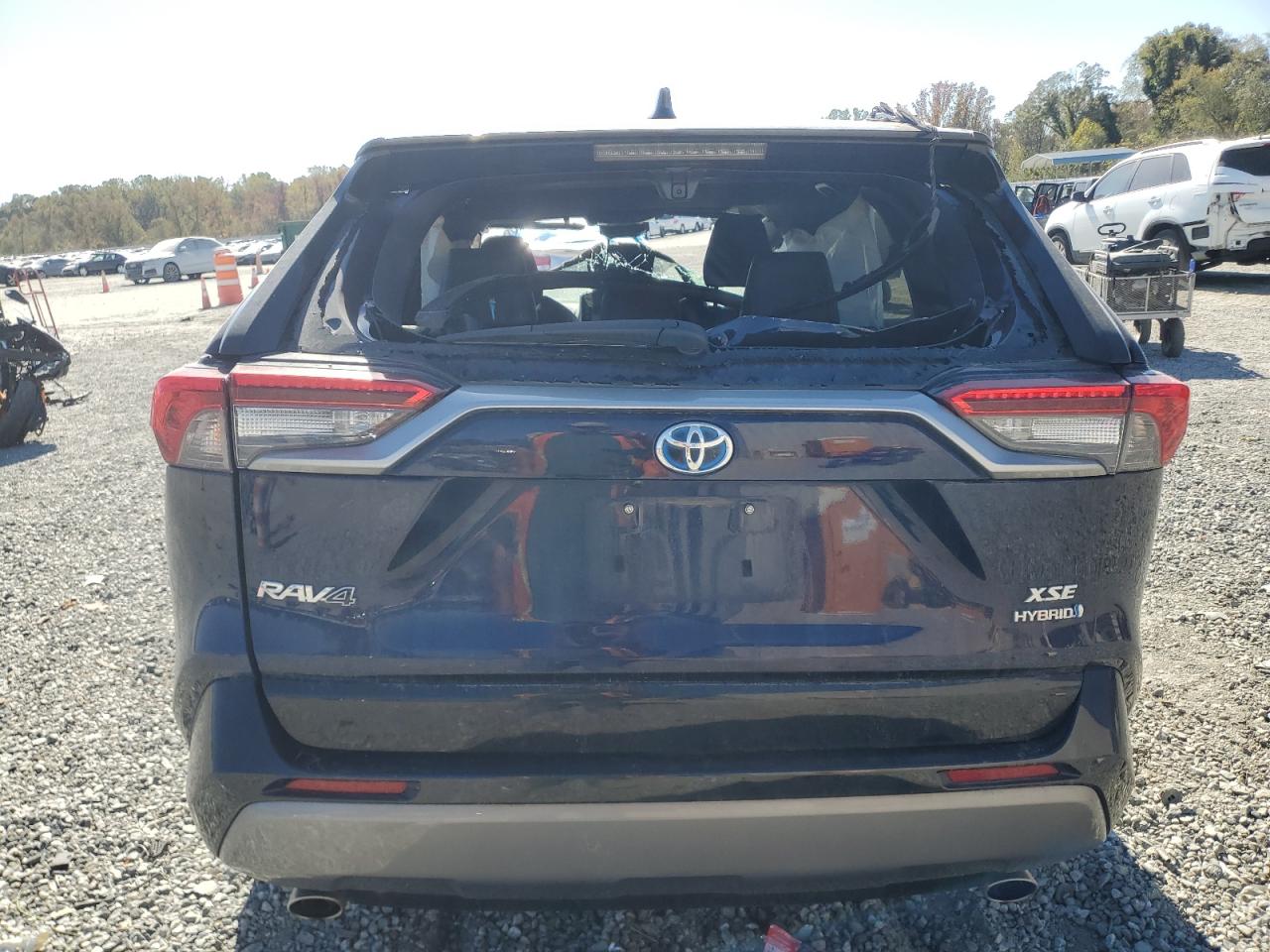 2021 TOYOTA RAV4 XSE photo 6