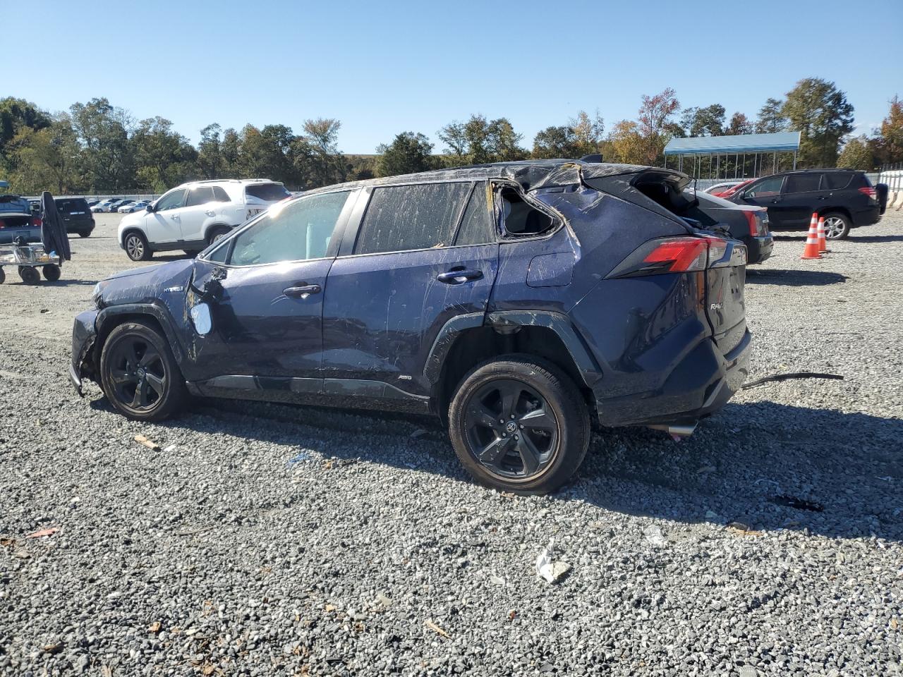 2021 TOYOTA RAV4 XSE photo 2