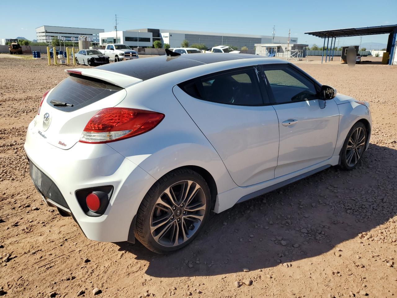 2016 HYUNDAI VELOSTER TURBO photo 7