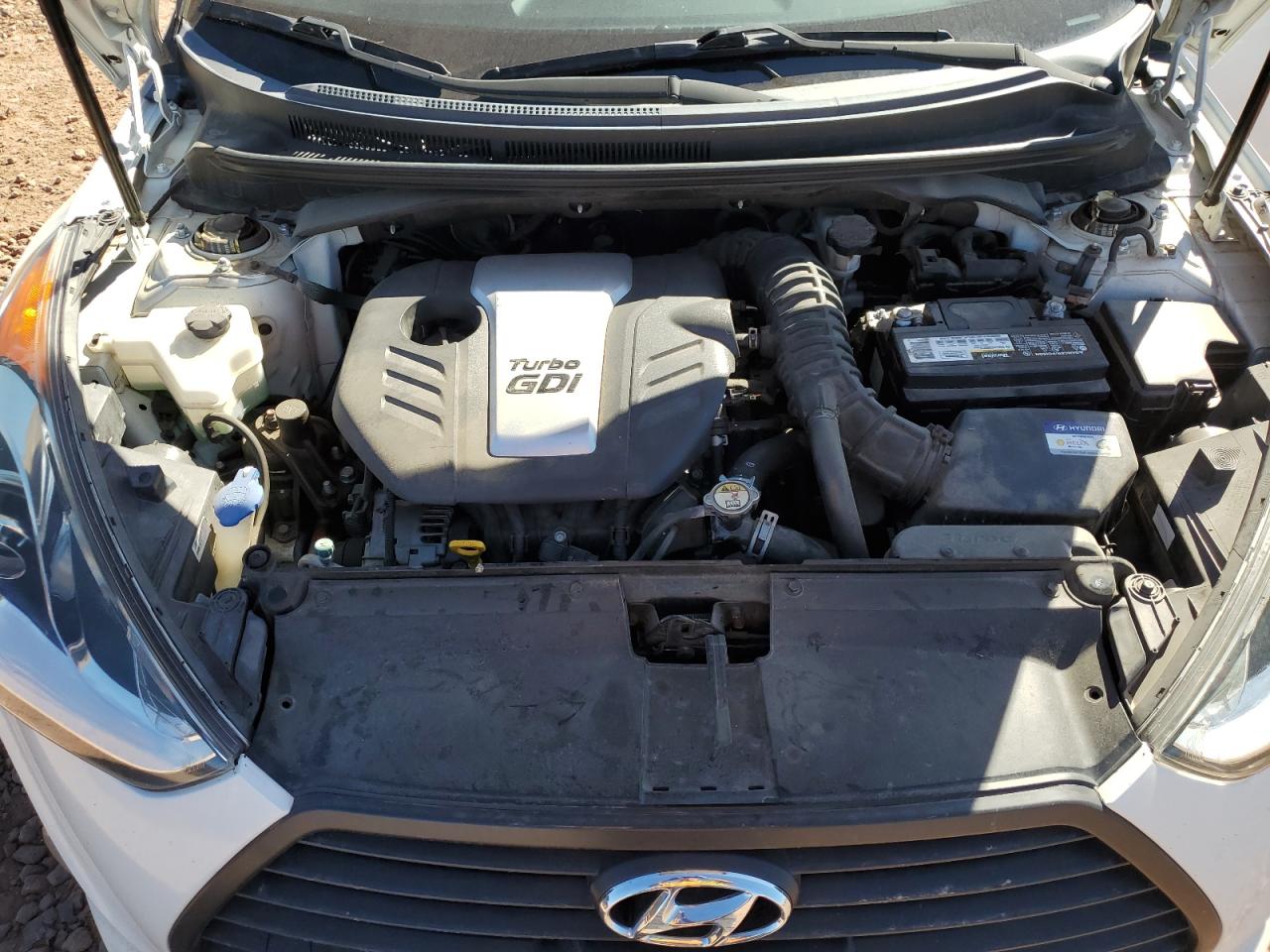 2016 HYUNDAI VELOSTER TURBO photo 31