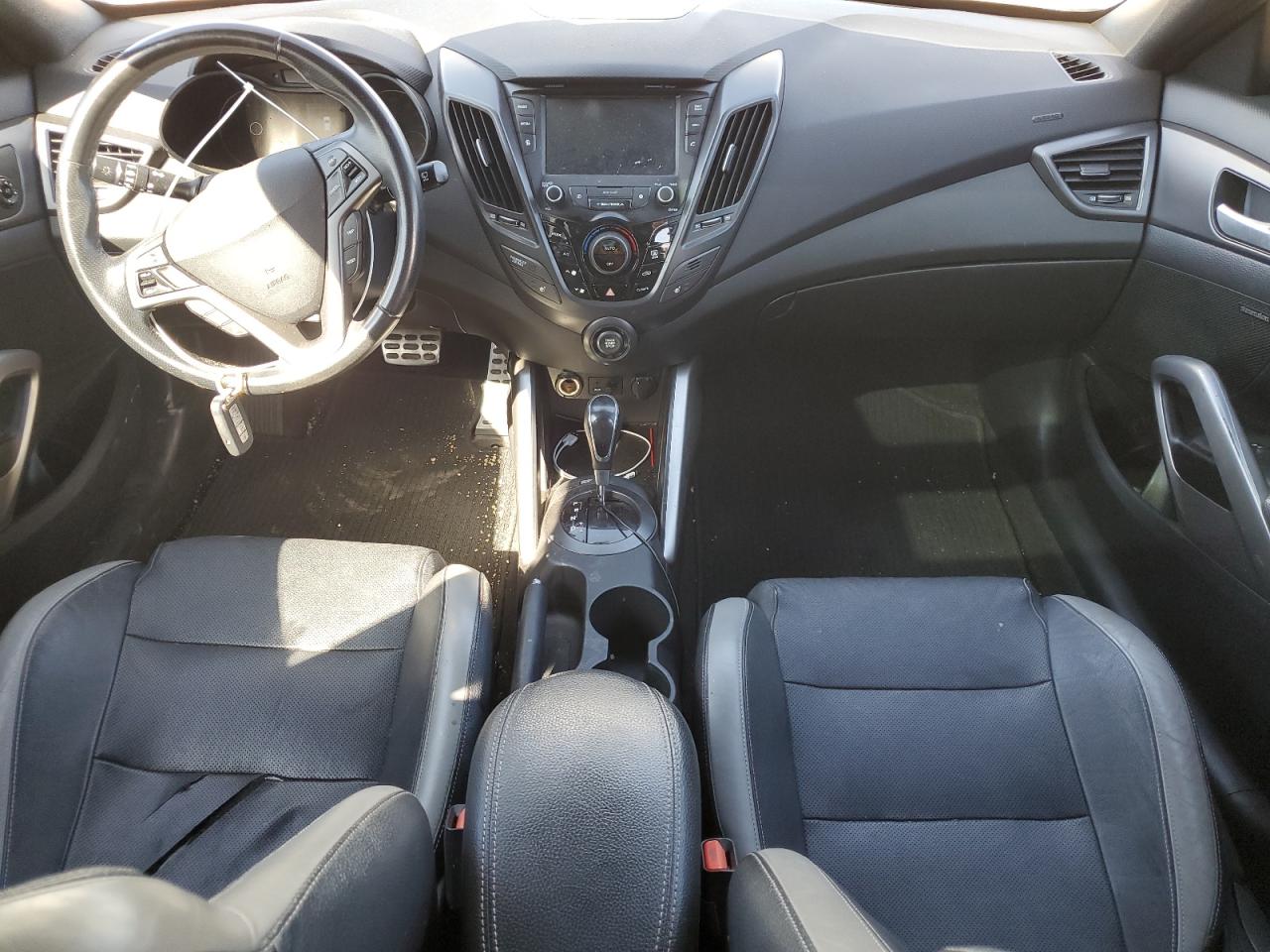 2016 HYUNDAI VELOSTER TURBO photo 22