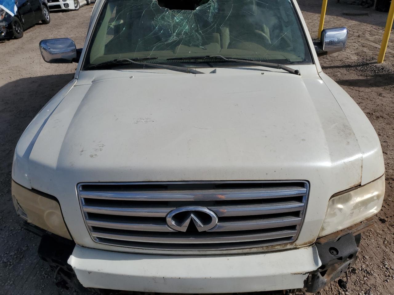 2005 INFINITI QX56 photo 34
